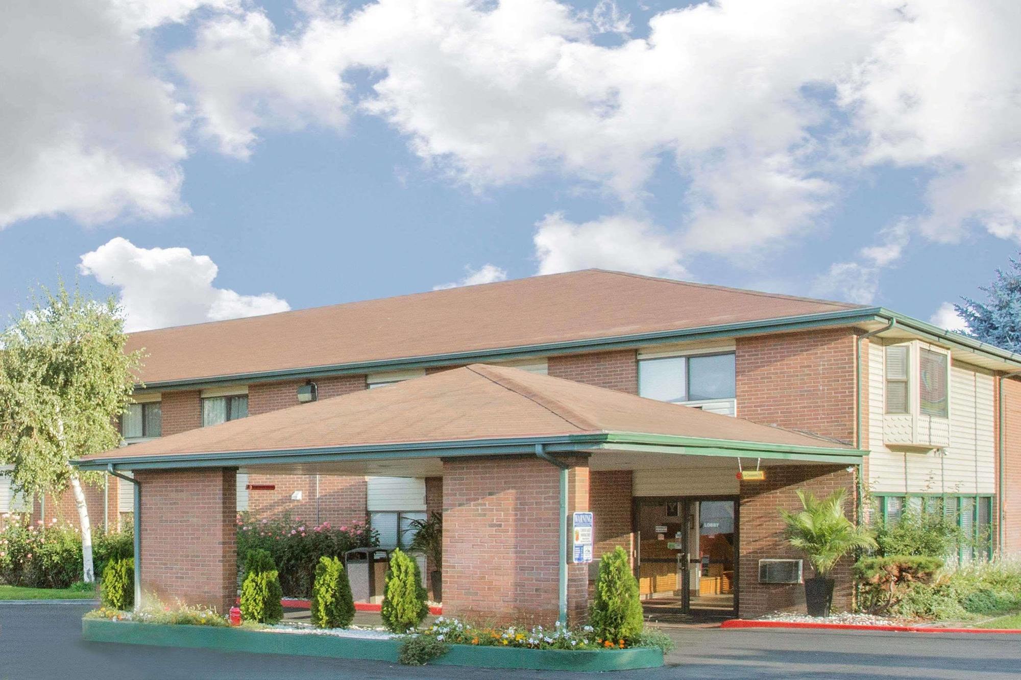 Super 8 By Wyndham Provo Byu Orem Exterior foto